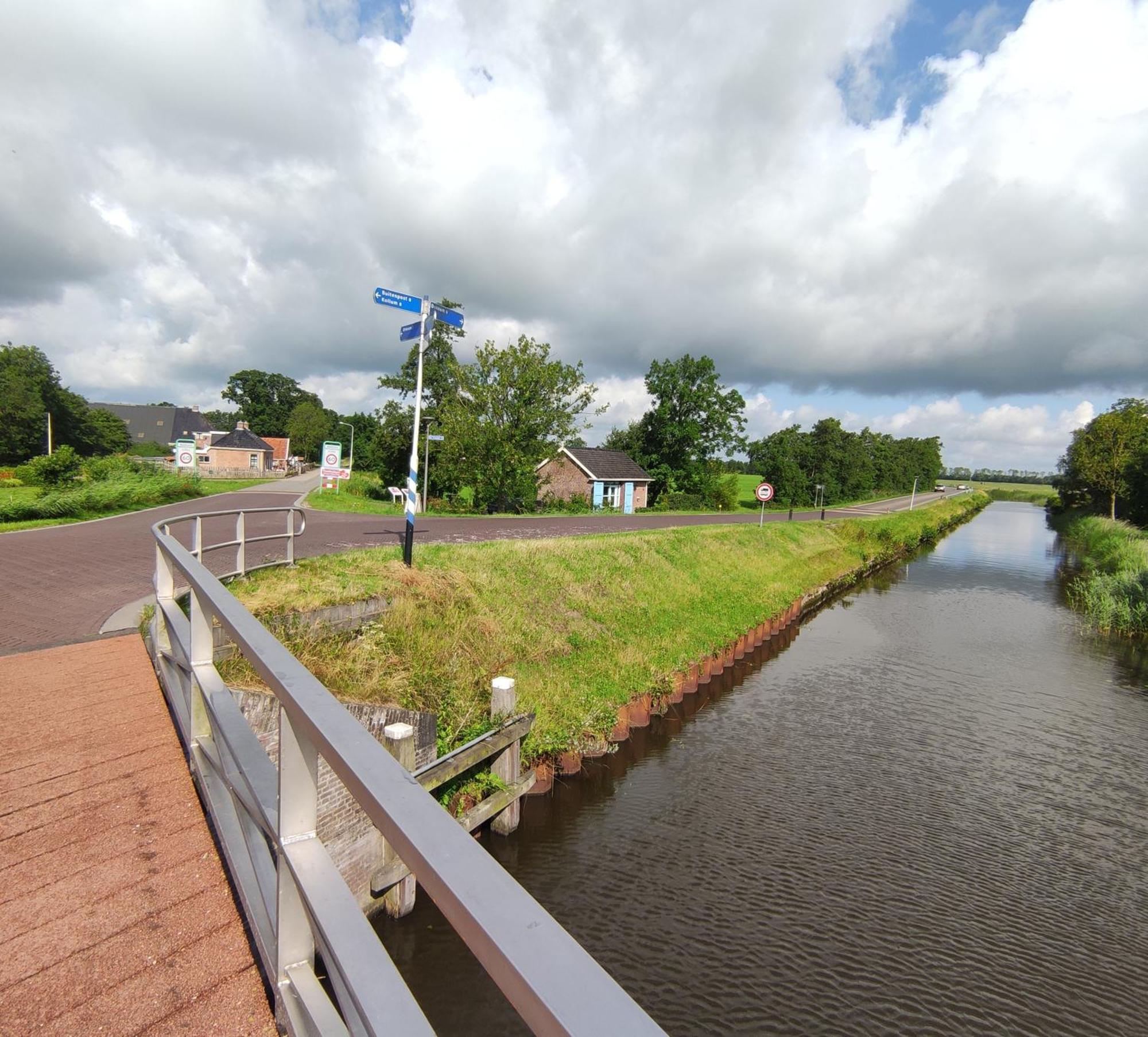 Holiday home Het Driezumer Tolhuis Driesum